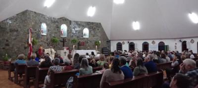 FiÃ©is participam da segunda noite de TrÃ­duo em honra ao Senhor Bom Jesus na Comunidade de Campo Mendes 